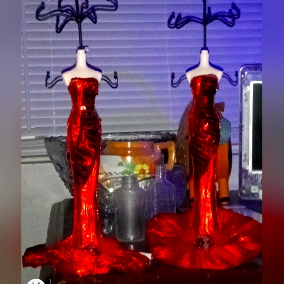 Source Unknown Jewelry - jewelry display stand mannequin red dress